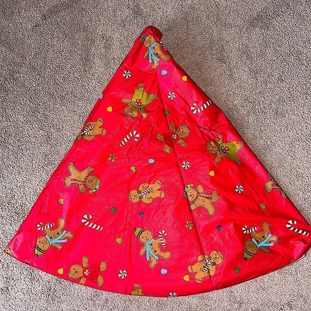 Gingerbread Man 70” Round Waterproof Tablecloth!